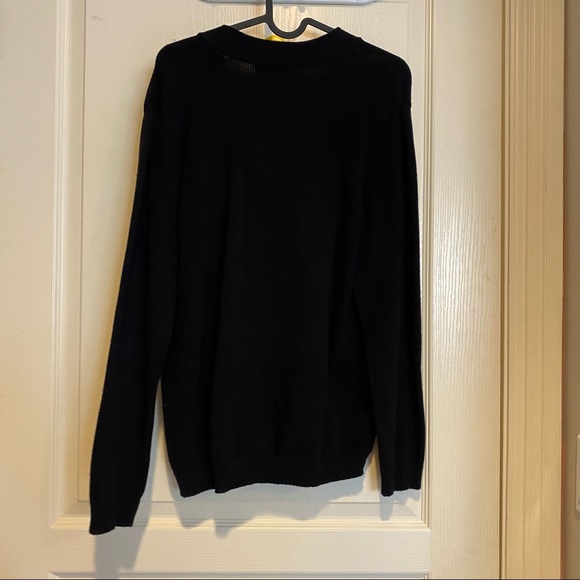 Sweater with clippers - Picture 4 of 4